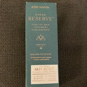 Josie Maran Argan Reserve third Harvest serum
